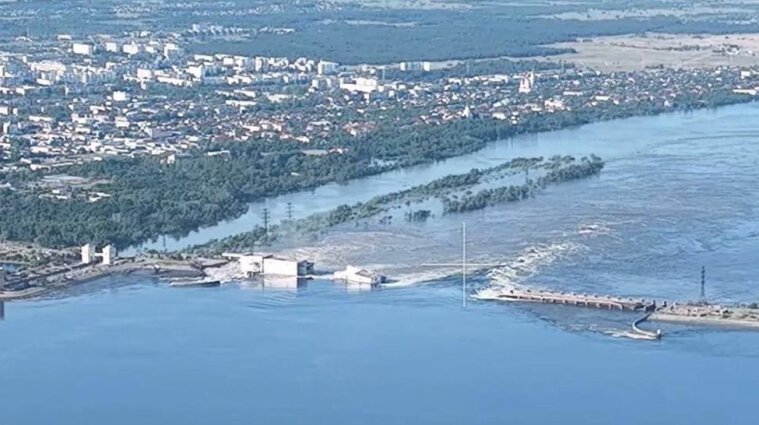 Оккупанты взорвали Каховскую ГЭС: в Херсонской области продолжается экстренная эвакуация (обновляется)