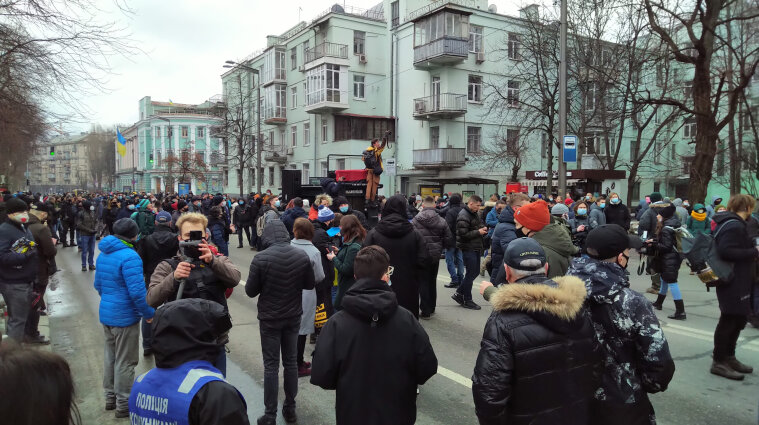 Протесты за Стерненко в Киеве: центр города перекрыт - фото