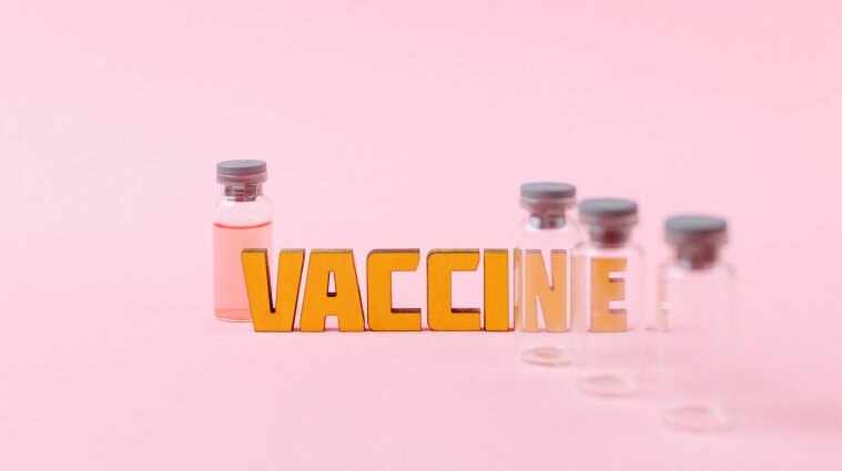 Топ-5 вакцин від коронавірусу: яка ефективніша і коли з'являться