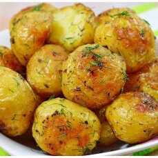 Прості рецепти смакоти: картопля з салом у фользі на вугіллі