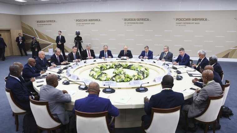 В Петербурге во время саммита "Россия-Африка" обокрали трех иностранных гостей