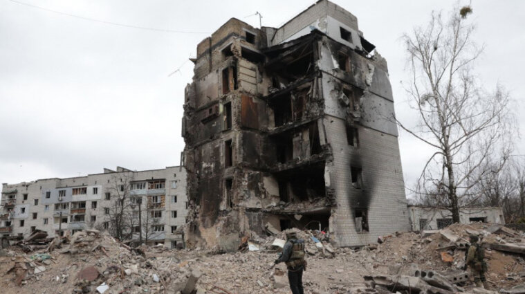 Убивай, захватывай и воруй: на Киевщине нашли методичку оккупантов (фото)