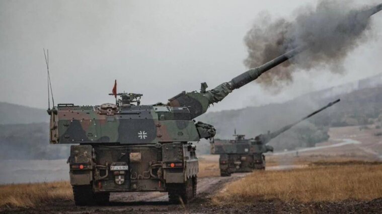 Украинские артиллеристы уже работают на немецких "панцирниках" - фото