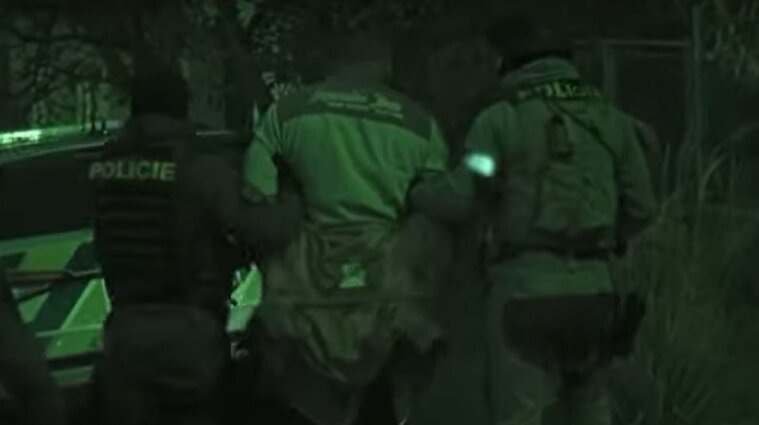 Запугивали, а потом требовали деньги за "защиту": в Чехии выходцы из Луганска шантажировали украинцев - видео