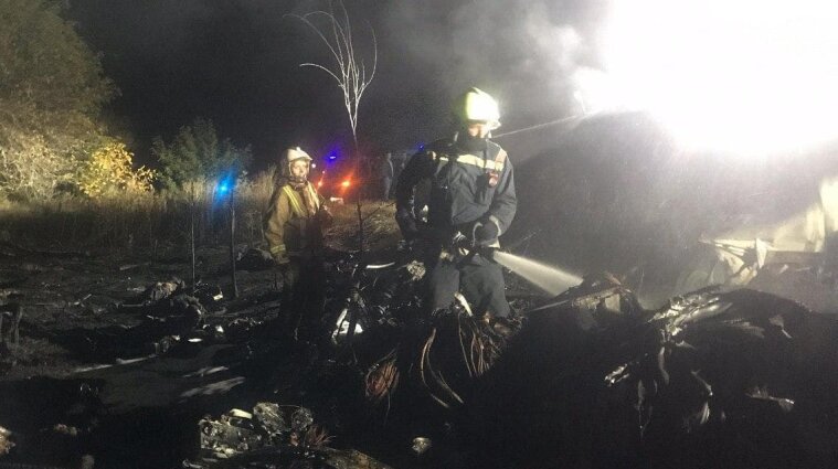 Авиакатастрофа военного самолета: спасатели завершили работы на месте аварии