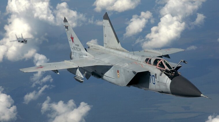 МіГ-31К, Ту-95, Ту-22М3: що це за літаки та які ракети вони несуть