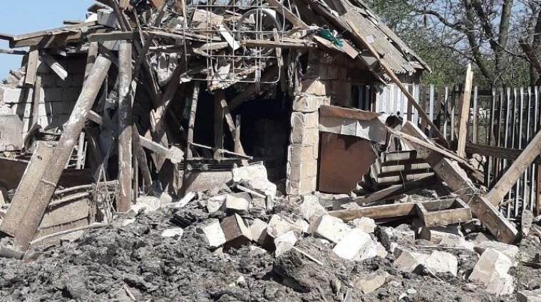 Атака рашистов в Луганской области: погибли четыре человека, разрушены 10 домов