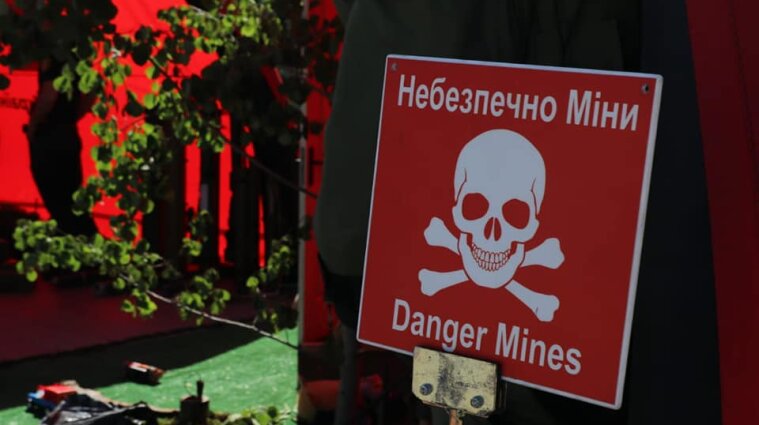 На деоккупированной Харьковщине россияне оставили много коварных мин (видео)