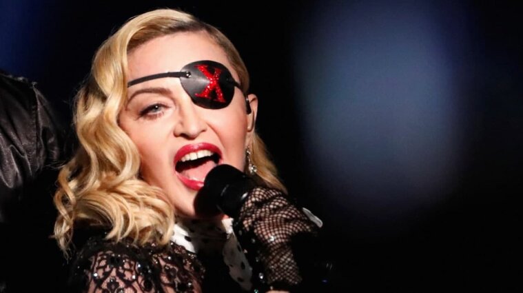 Переплутали з Марадоною: в США оплакують співачку Мадонну