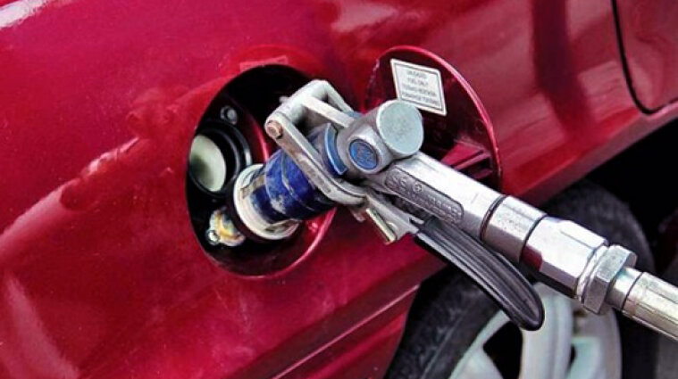 Стало известно, какие автомобили украинцы чаще всего переводят на газ