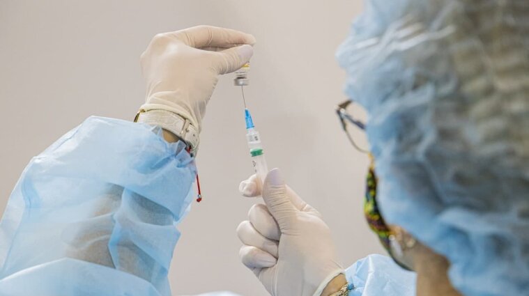 В Україні підвищилися темпи вакцинації проти коронавірусу