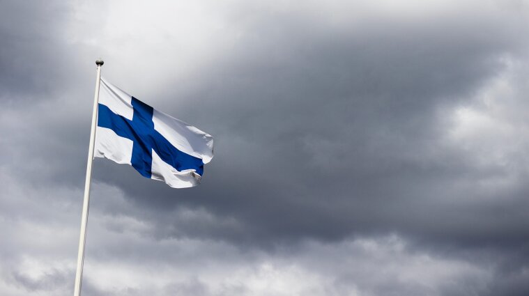 Финляндия идет в НАТО: ждут решения Швеции