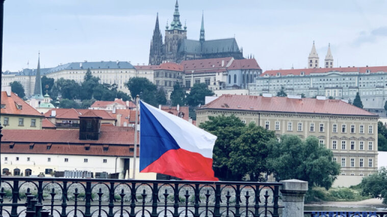 Как и где нотариально заверить документы украинцам в Чехии
