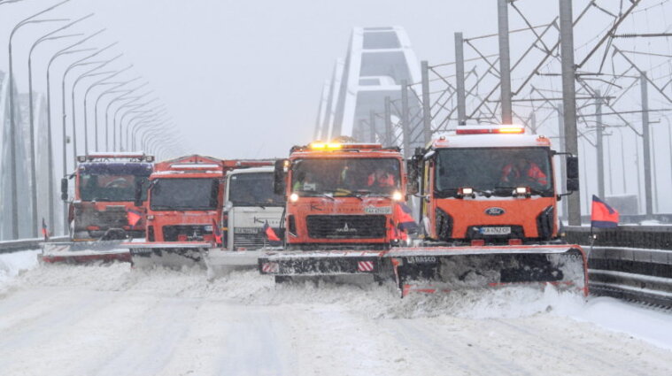 Снегопад в Киеве продлится двое суток: полиция предупреждает о пробках и гололедице