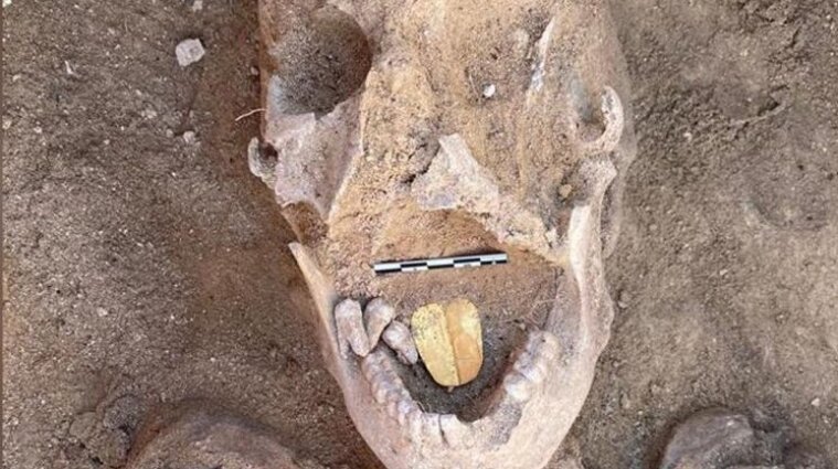 У Єгипті знайшли мумію із золотим язиком