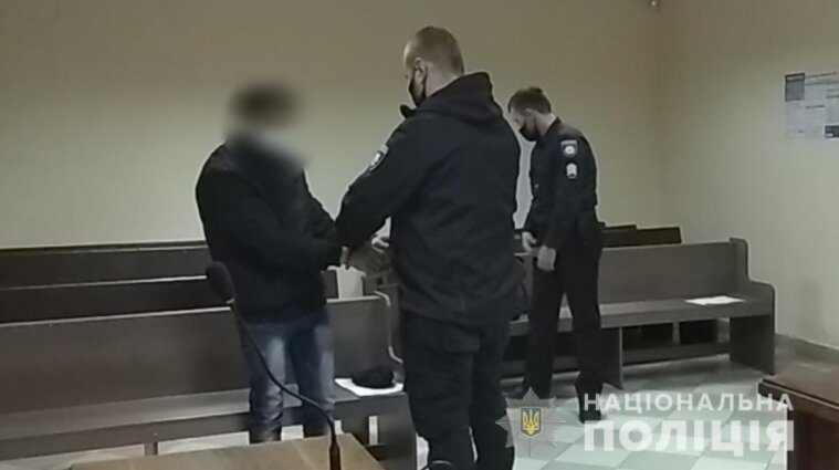 Побил, изнасиловал и обокрал: в Одесской области мужчина напал на старушку, прикованную к постели - видео