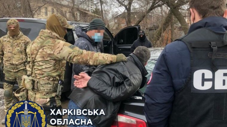 За фейковые минирования админзданий в Харькове на четыре года осудили мужчину