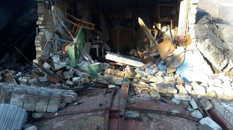 30 домов обстреляли оккупанты в Донецкой области: есть жертвы и раненые