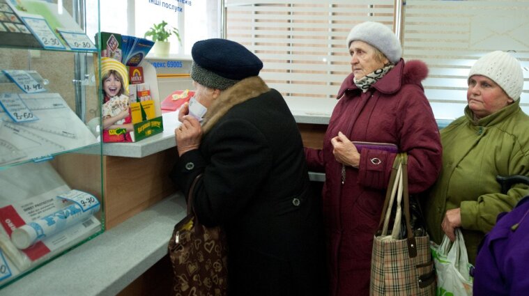 МОЗ хоче запровадити в аптеках і магазинах час для пенсіонерів