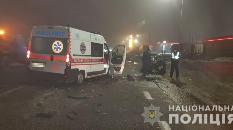 Смертельна ДТП за участі швидкої допомоги сталася у Харківській області - фото