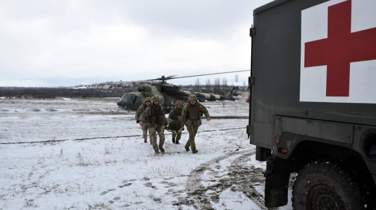 Загострення на Донбасі: загинули двоє цивільних та двоє військових, чотирьох захисників поранено