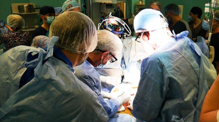 Во Львове врачи сделали пересадку сердца человеку