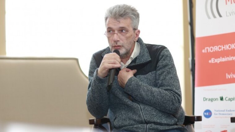Не дал закурить: известного телеведущего избили и ограбили в Киеве - фото