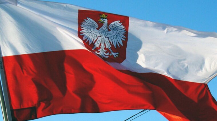 Польша продлила временную защиту для украинских беженцев