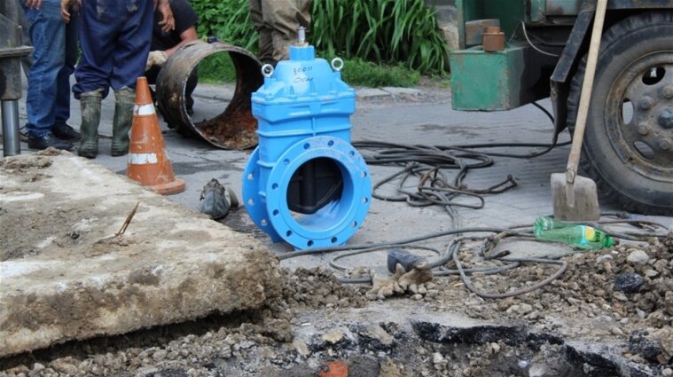 Французы профинансируют модернизацию водопроводов в Киеве и на Луганщине