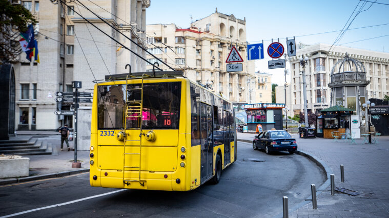 У Києві відновився рух тролейбусів
