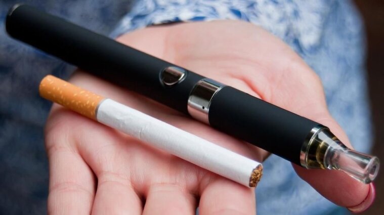 Відсьогодні в Україні діють нові заборони для курців: які штрафи за порушення правил