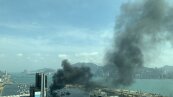 Пожежа на пристані у китайському місті Гонконг