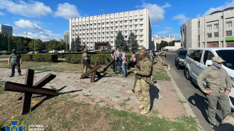 СБУ викрила російських агентів, які "зливали" ворогу інформацію про стратегічні об'єкти по всій Україні
