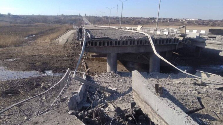Оккупанты разгромили мост: потеряно транспортное сообщение между Энергодаром и Запорожьем
