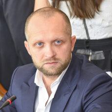 Уник тюрми: екснардеп Поляков пішов на угоду зі слідством у справі про зловживання владою
