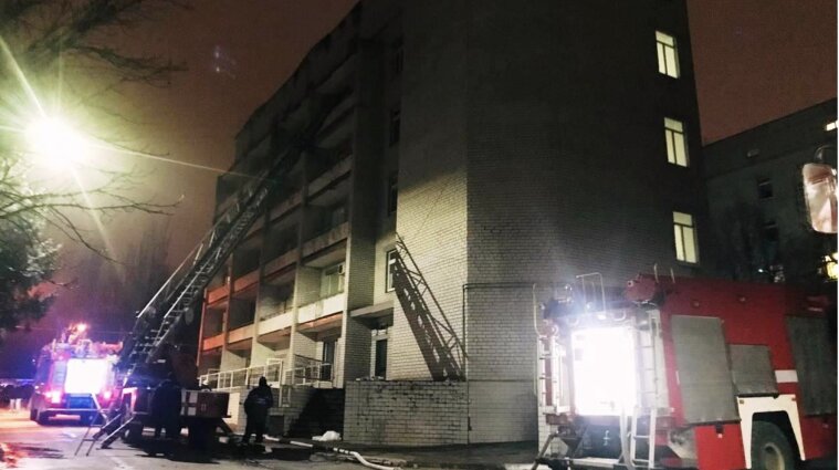 В Запорожье задержали ответственного за пожарную безопасность в инфекционной больнице