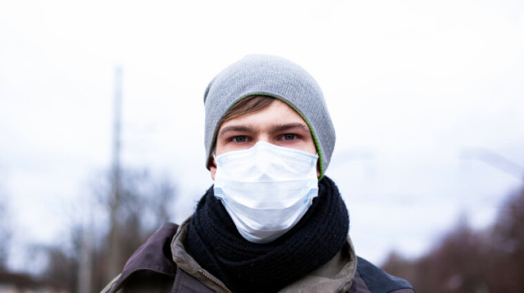 Киевлянин хочет через суд заставить КГГА обеспечить его защитными масками