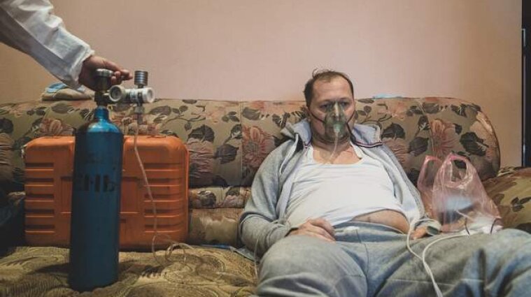Киевские врачи показали, как COVID-больные переносят течение болезни - фото
