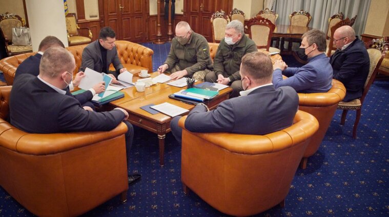 Зеленский дал 10 дней на установление виновных в трагедии на Донбассе