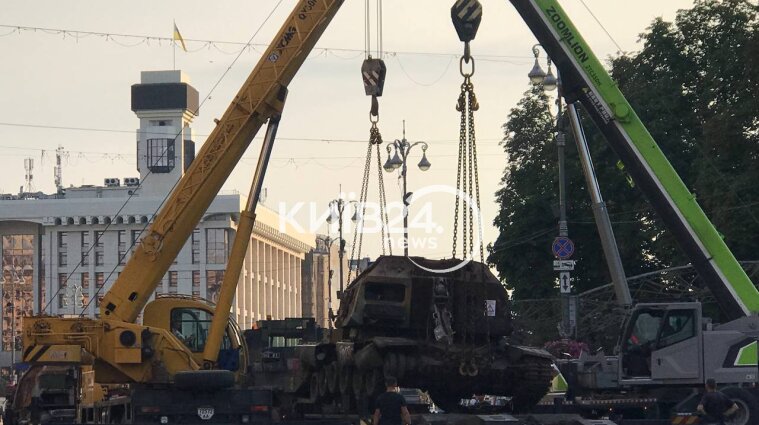 У Києві на тиждень перекрили рух на Хрещатику: як їздитиме громадський транспорт