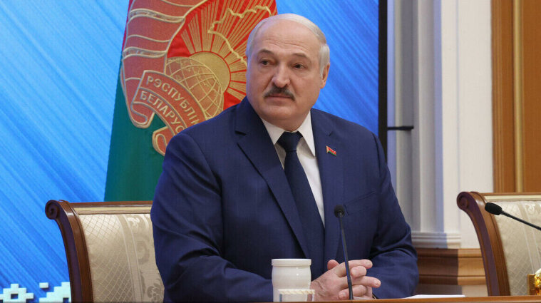 Лукашенко заявил о намерении вернуть Украину "в лоно славянства"