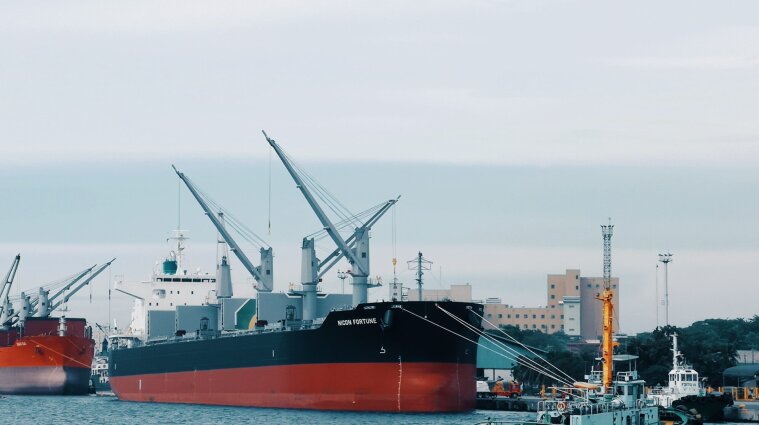 Греция готова предоставить корабли для перевозки зерна из Украины, - генсек НАТО