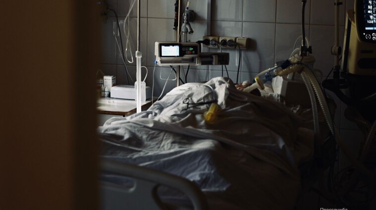 В Украине рекорд по количеству смертей от COVID-19 за минувшие сутки