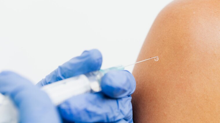 Понад 12 млн українців отримали другу дозу вакцини проти COVID-19
