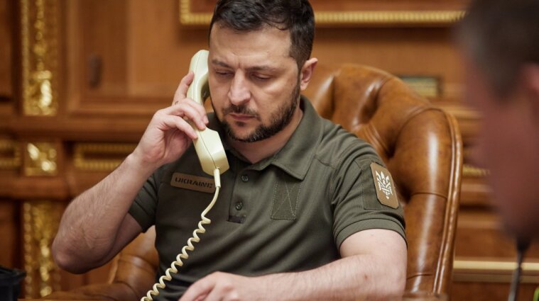 Зеленский обсудил с Байденом предоставление военной помощи Украине