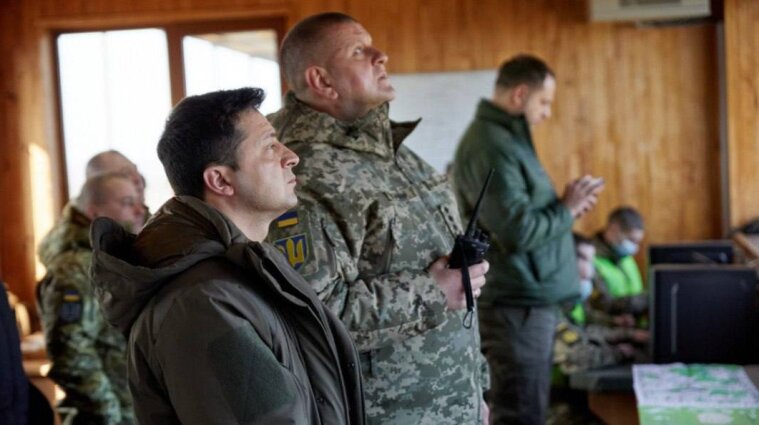 Зеленський спілкується з представниками військового командування в обхід Залужного - ЗМІ