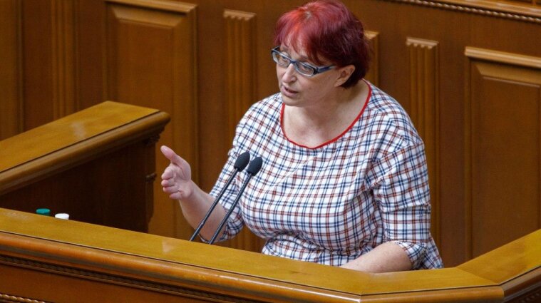 Нардепка Третьякова анонсувала виплати ВПО "за біль і жаль"
