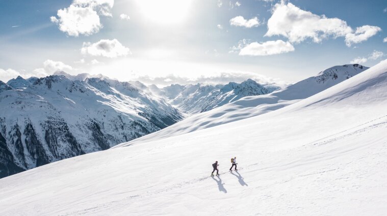 Снігова лавина накрила туристів на Закарпатті