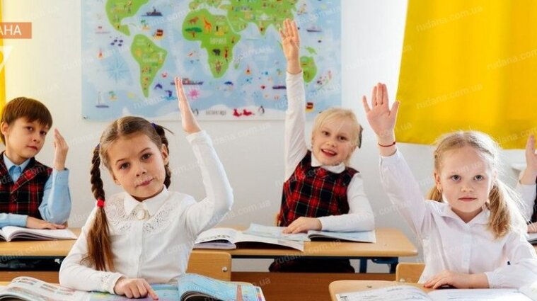 Шкарлет назвав кількість українських школярів, які перебувають за кордоном