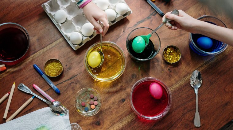 Як пофарбувати яйця на Великдень: ідеї святкового хендмейду
